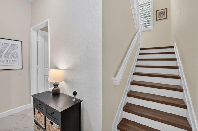 27 NW Hawthorne Place, Boca Raton, FL 33432