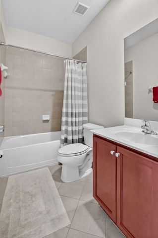 27 NW Hawthorne Place, Boca Raton, FL 33432