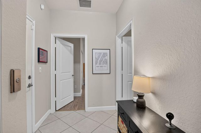 27 NW Hawthorne Place, Boca Raton, FL 33432