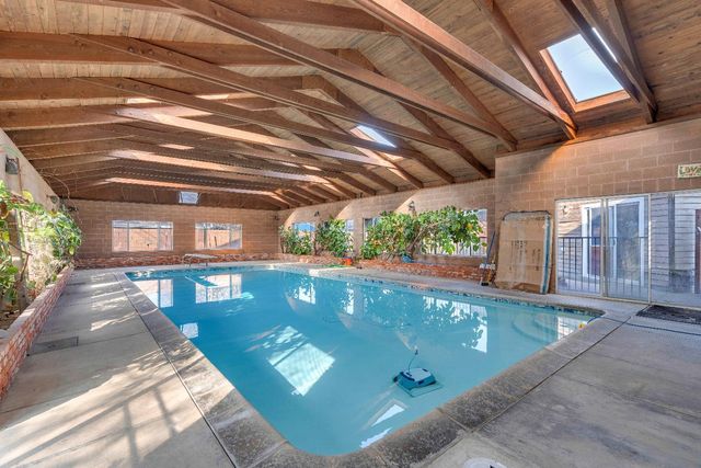 5036 E Sooner Drive, Fresno, CA 93727