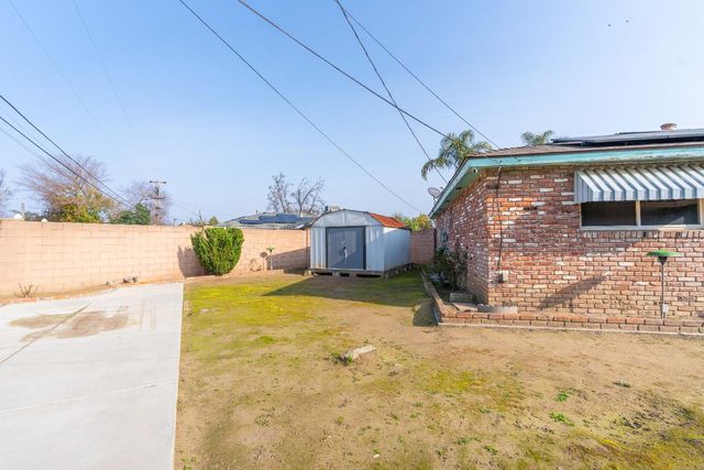 5036 E Sooner Drive, Fresno, CA 93727