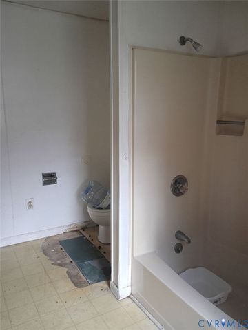 226 Grigg St, Petersburg, VA 23803