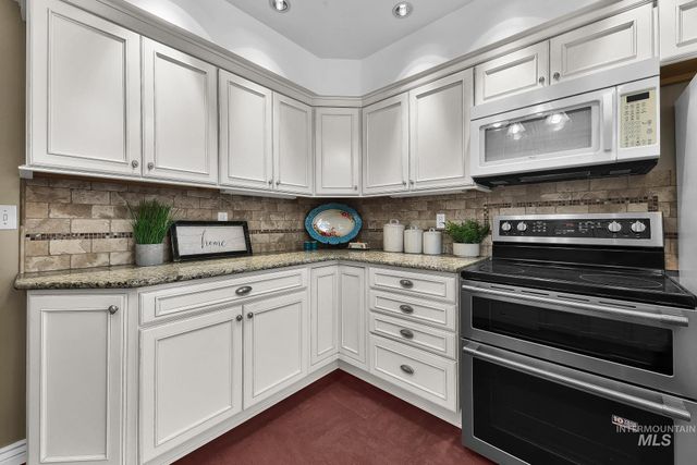 1904 Blaine St, Caldwell, ID 83605