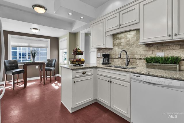 1904 Blaine St, Caldwell, ID 83605