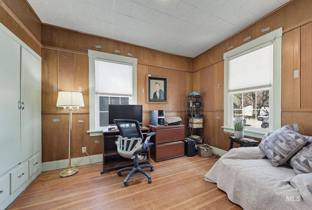 1904 Blaine St, Caldwell, ID 83605