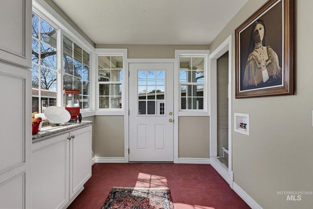 1904 Blaine St, Caldwell, ID 83605