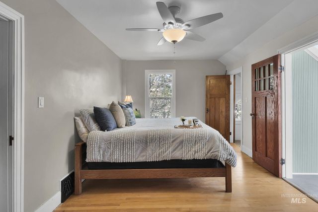 1904 Blaine St, Caldwell, ID 83605