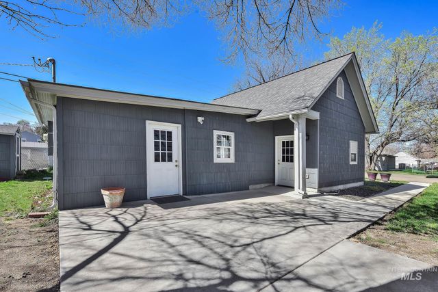 1904 Blaine St, Caldwell, ID 83605