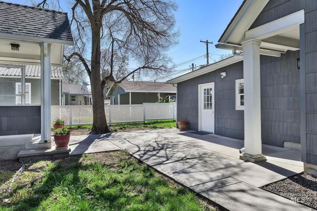 1904 Blaine St, Caldwell, ID 83605