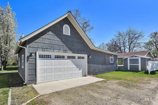 1904 Blaine St, Caldwell, ID 83605