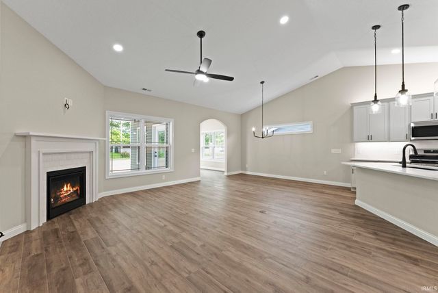 8267 Caverango Boulevard, Fort Wayne, IN 46815