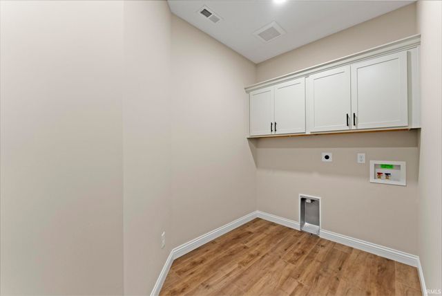 8267 Caverango Boulevard, Fort Wayne, IN 46815