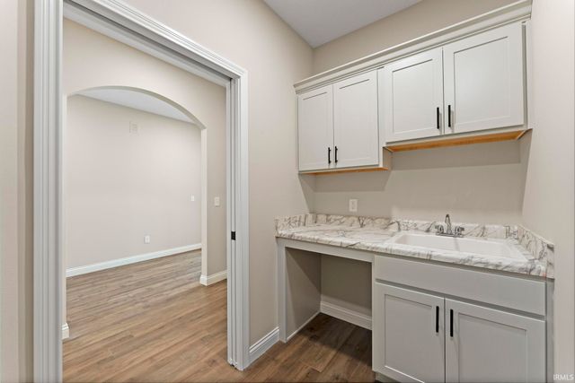 8267 Caverango Boulevard, Fort Wayne, IN 46815