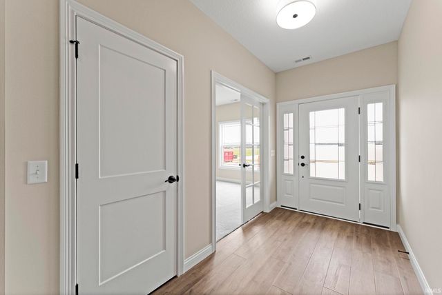 8267 Caverango Boulevard, Fort Wayne, IN 46815