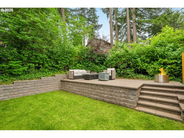 11117 Sw 43RD Ave, Portland, OR 97219