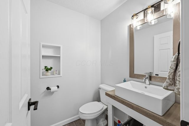 7276 Colonial Affair Drive, 11, New Albany, OH 43054