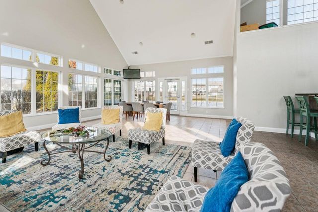 7276 Colonial Affair Drive, 11, New Albany, OH 43054