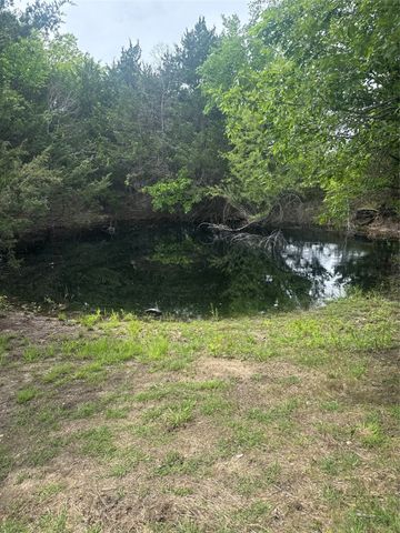 995 School House Road, Forestburg, TX 76239