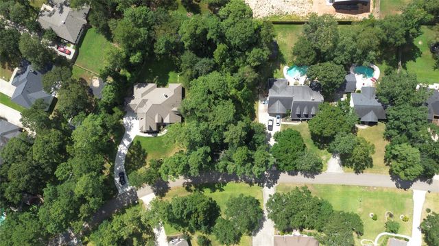 2404 Chantilly Lane, Conroe, TX 77384