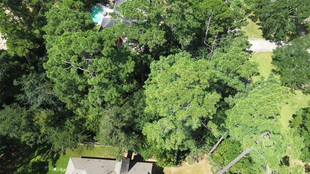 2404 Chantilly Lane, Conroe, TX 77384