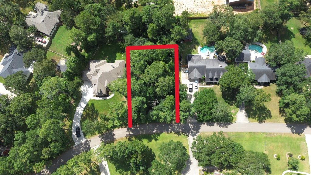 2404 Chantilly Lane, Conroe, TX 77384