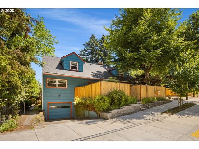 9050 Sw CAPITOL Hwy, Portland, OR 97219