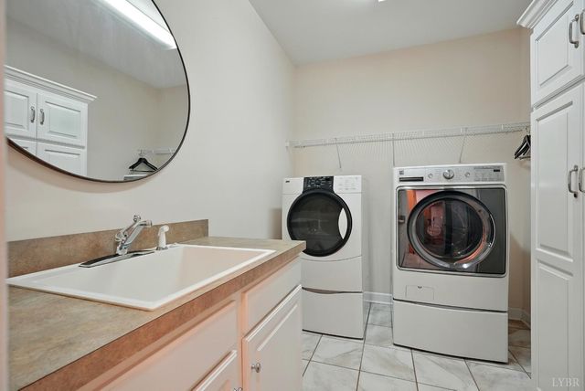 103 Waterton Drive, Lynchburg, VA 24503