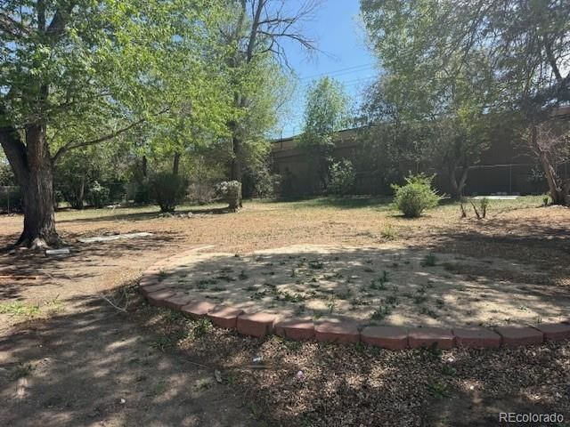 17 Lakewood Heights Drive, Lakewood, CO 80215