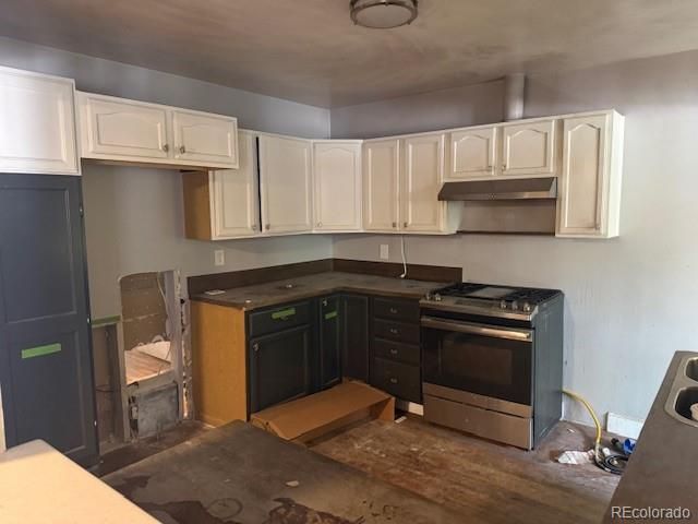 17 Lakewood Heights Drive, Lakewood, CO 80215