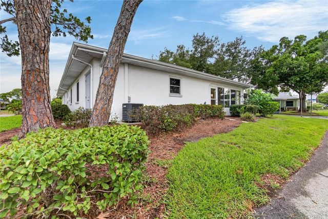 2202 HORSHAM PLACE, Sun City Center, FL 33573