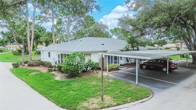 2202 HORSHAM PLACE, Sun City Center, FL 33573