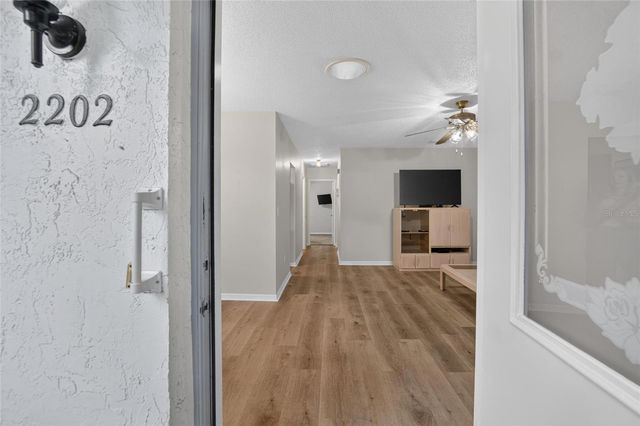 2202 HORSHAM PLACE, Sun City Center, FL 33573