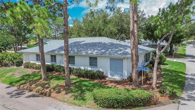 2202 HORSHAM PLACE, Sun City Center, FL 33573