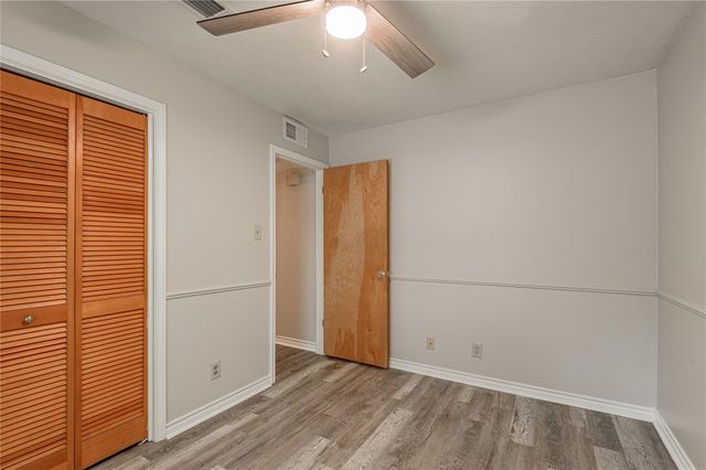 610 Normal Park Drive A, Huntsville, TX 77320
