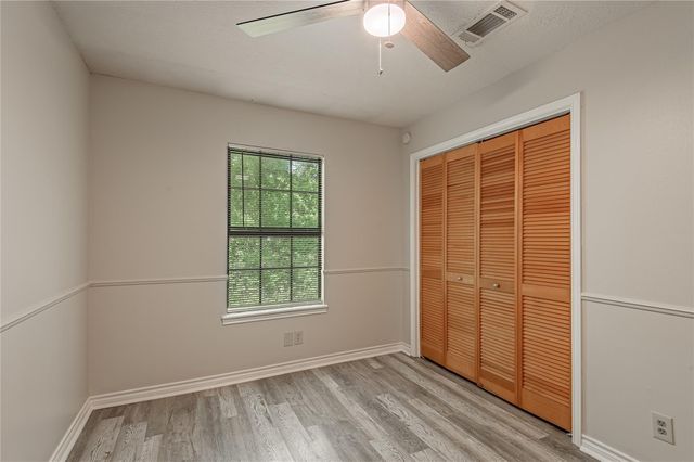 610 Normal Park Drive A, Huntsville, TX 77320