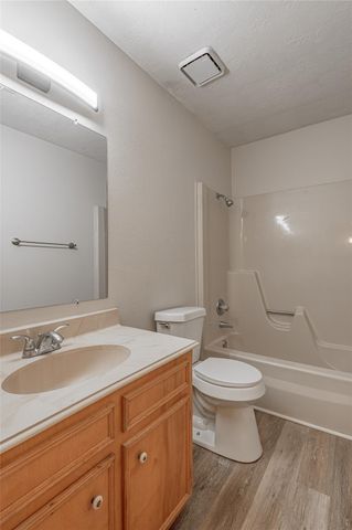 610 Normal Park Drive A, Huntsville, TX 77320