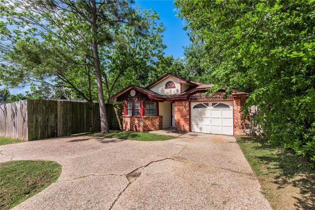 610 Normal Park Drive A, Huntsville, TX 77320