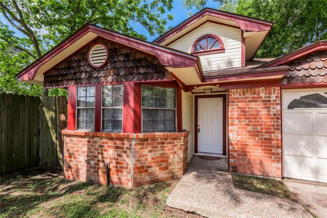 610 Normal Park Drive A, Huntsville, TX 77320