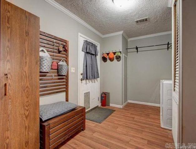 97 Acorn Hollow Lane, Pine Bluff, AR 71603