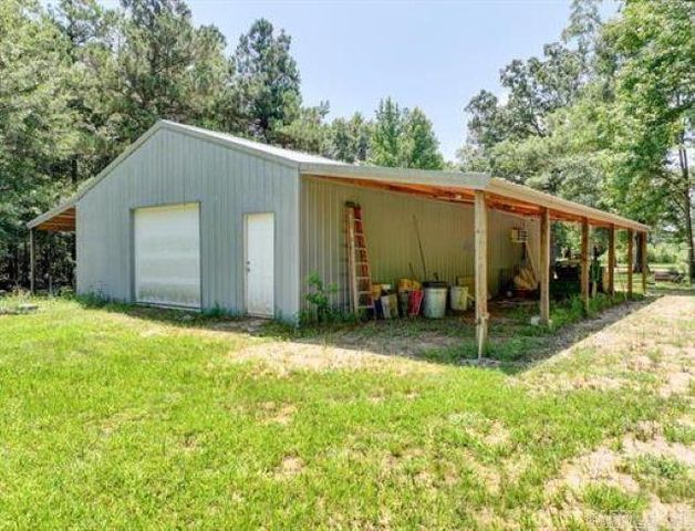 97 Acorn Hollow Lane, Pine Bluff, AR 71603