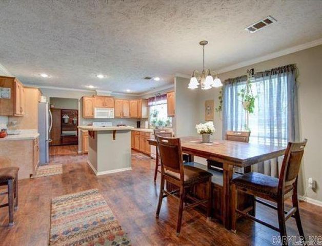 97 Acorn Hollow Lane, Pine Bluff, AR 71603