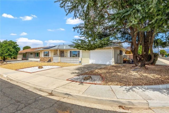 1400 Teakwood, Hemet, CA 92543