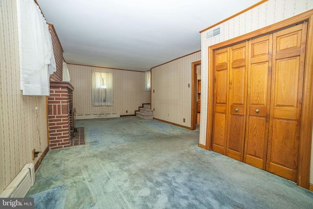 334 HIGHLAND TER, Holmes, PA 19043