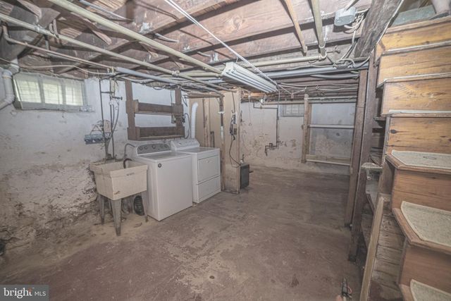 334 HIGHLAND TER, Holmes, PA 19043