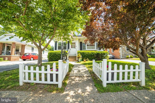 334 HIGHLAND TER, Holmes, PA 19043
