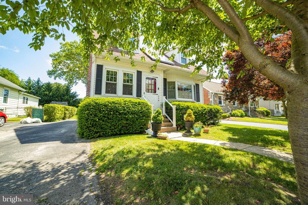 334 HIGHLAND TER, Holmes, PA 19043