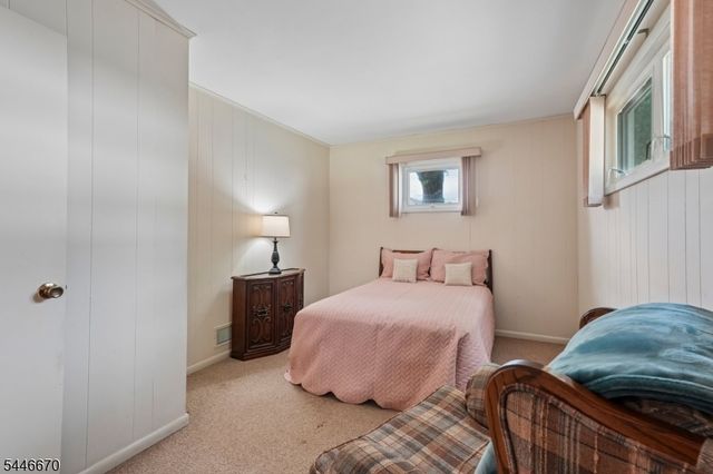 80 Ridge Rd, Cedar Grove Twp., NJ 07009