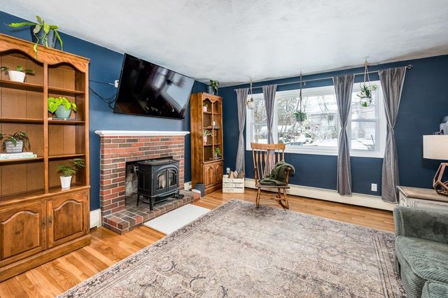 139 Michigan Avenue, Manchester, NH 03104