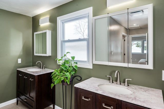 139 Michigan Avenue, Manchester, NH 03104