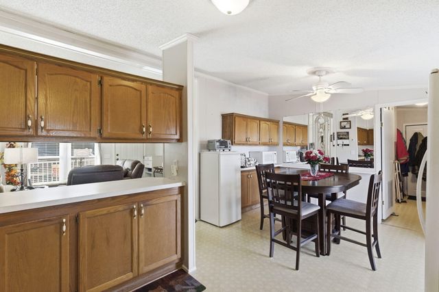 30 Hidden Bluff Road, Blue Eye, MO 65611